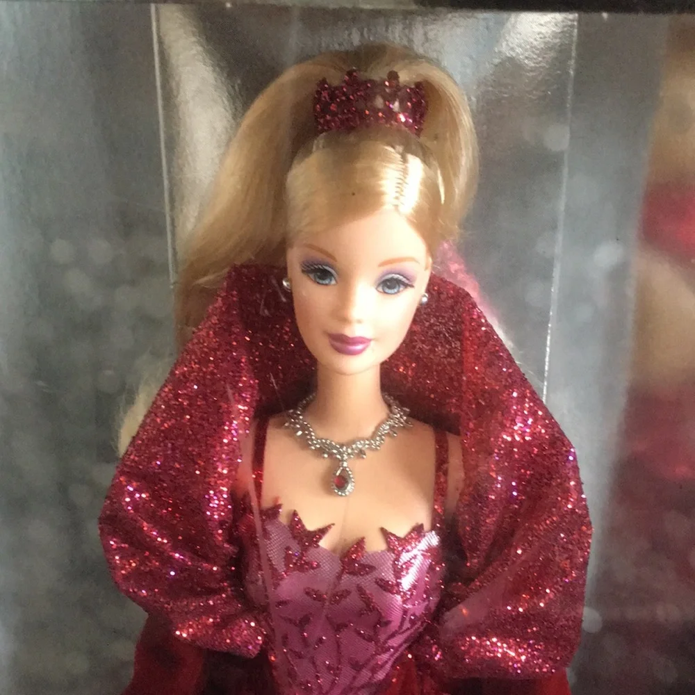 Mattel 2002 Special Edition Holiday Barbie - Picture 2 of 7